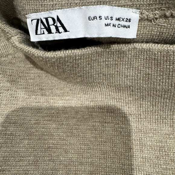 Sleeve less blouse from Zara - Picture 3 of 3